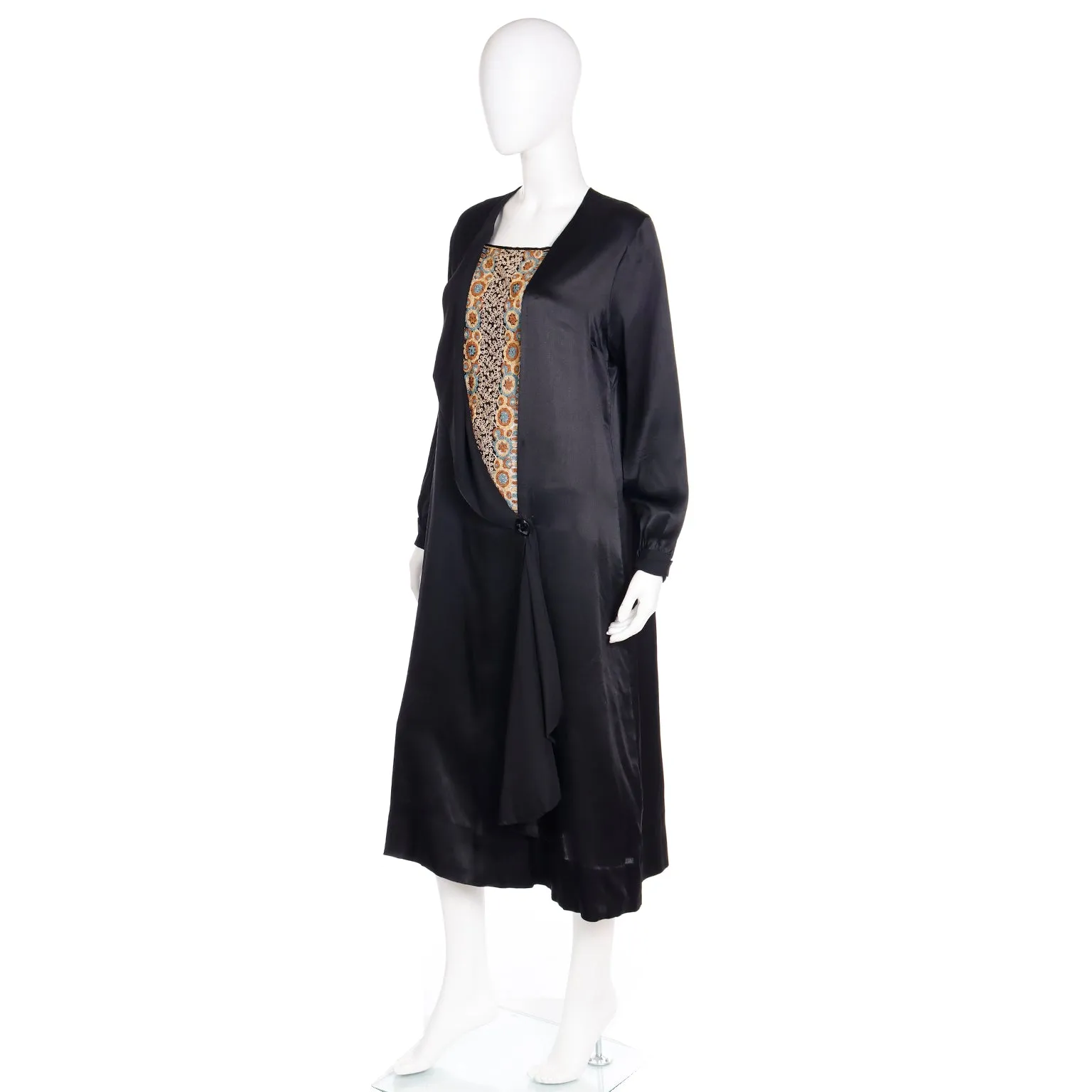 1920s Black Silk Flapper Dress With Intricate Couching Hand Embroidery