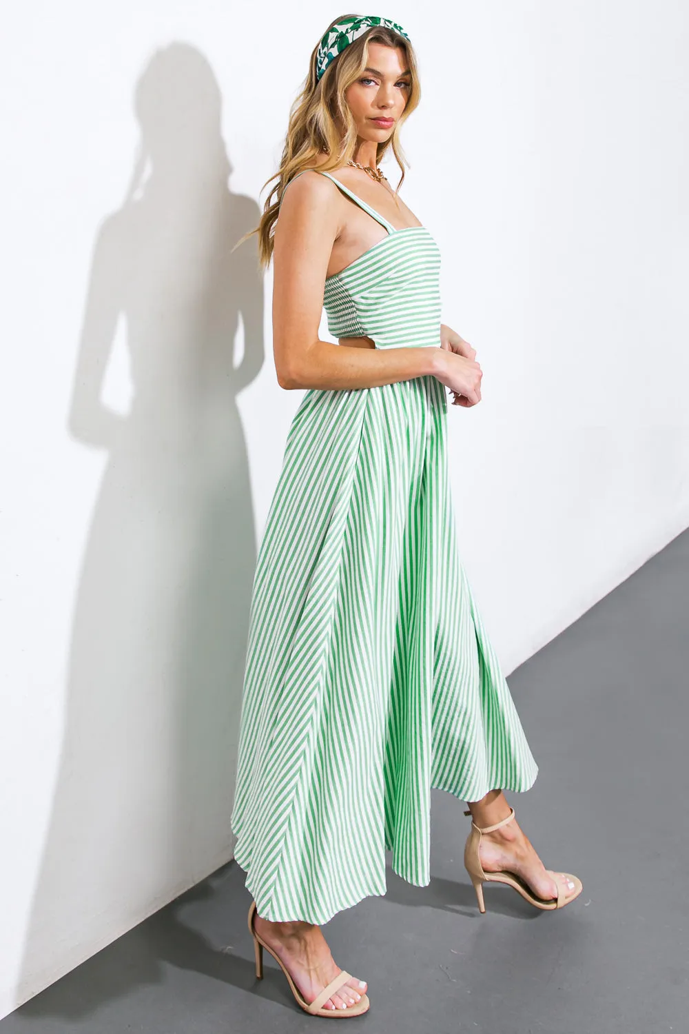 ATTRACTING LOOKS WOVEN MIDI DRESS