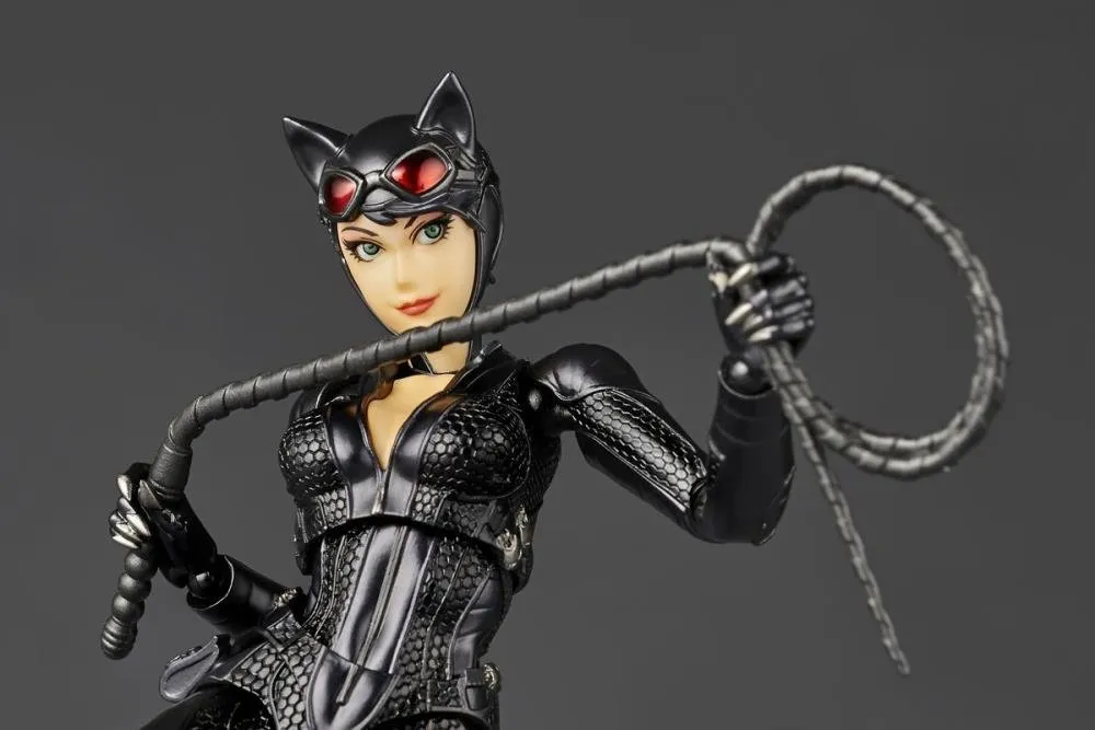 Batman: Arkham Knight Amazing Yamaguchi Revoltech NR022 Catwoman