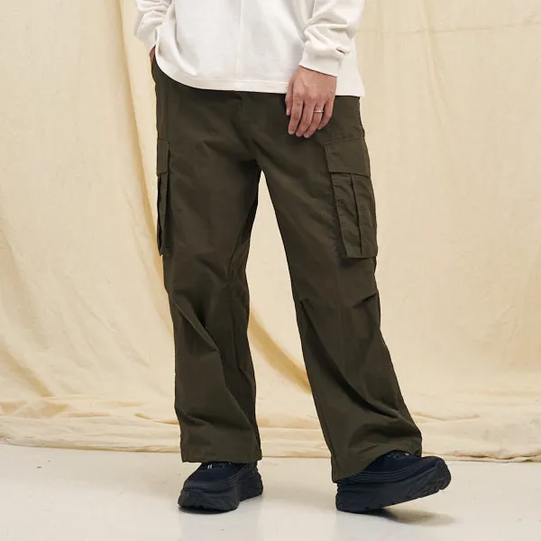 Boysnextdoor Lightweight Cargo Pants in Green