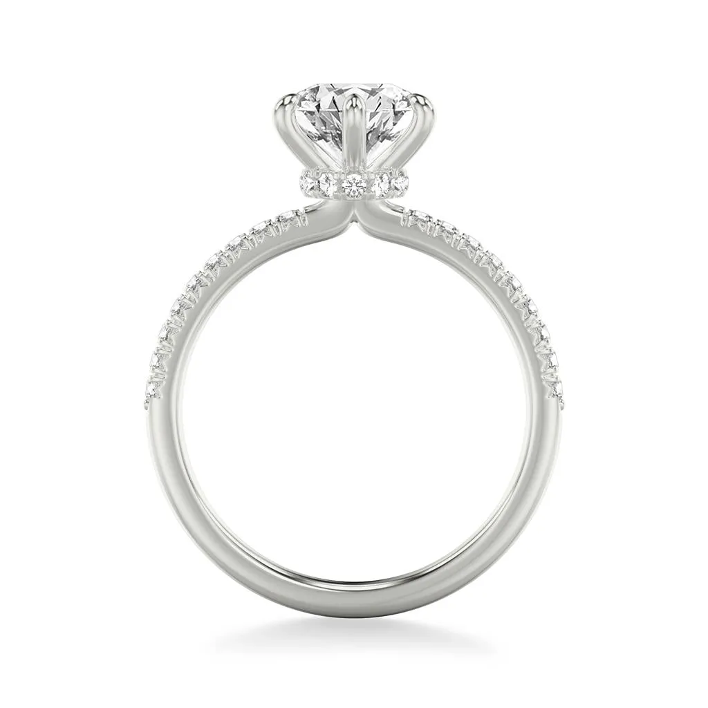 Classic Diamond 6 Prong Diamond Collar and Round Diamond Setting