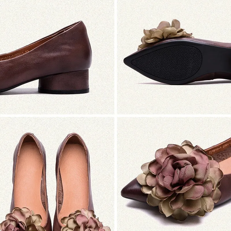 Retro Style Pointed-Toe Pumps For Women Low Heels With Flower Details In Camel/Coffee