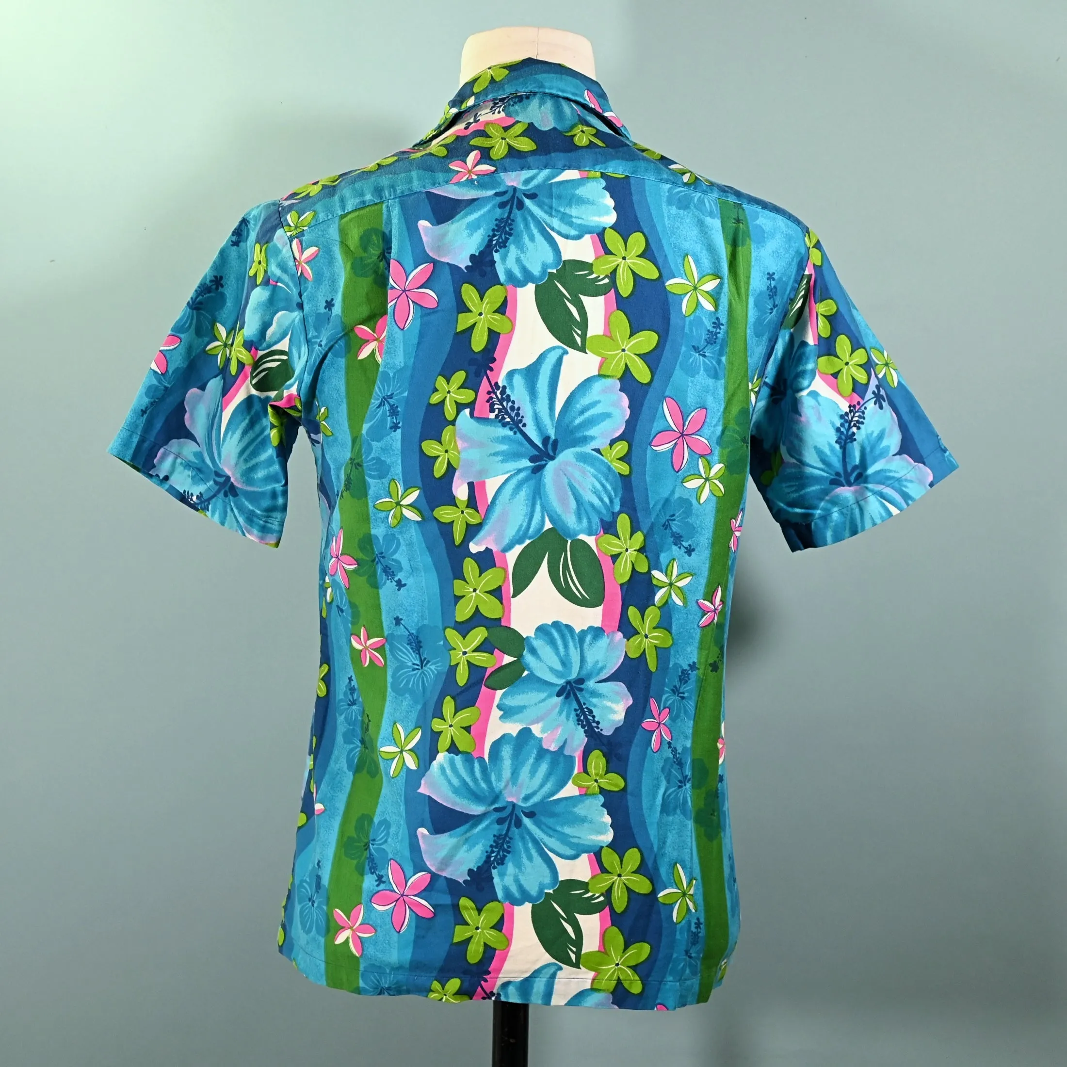 Royal Hawaiian Vintage 60s Flower Power Aloha Shirt, Loop Collar Hawaiian Shirt S