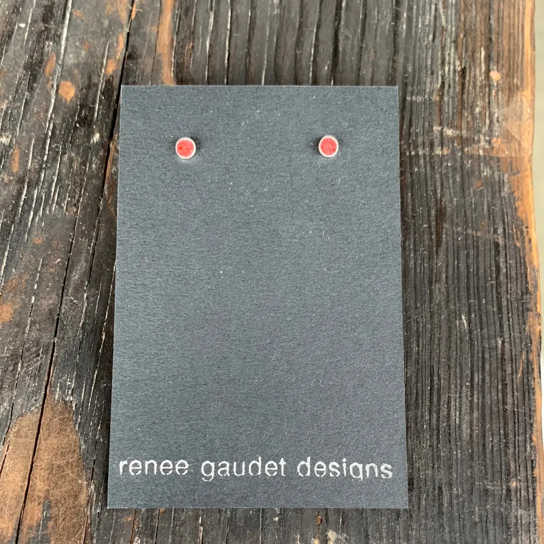 Tiny Stud Earrings SILVER   CONCRETE Red