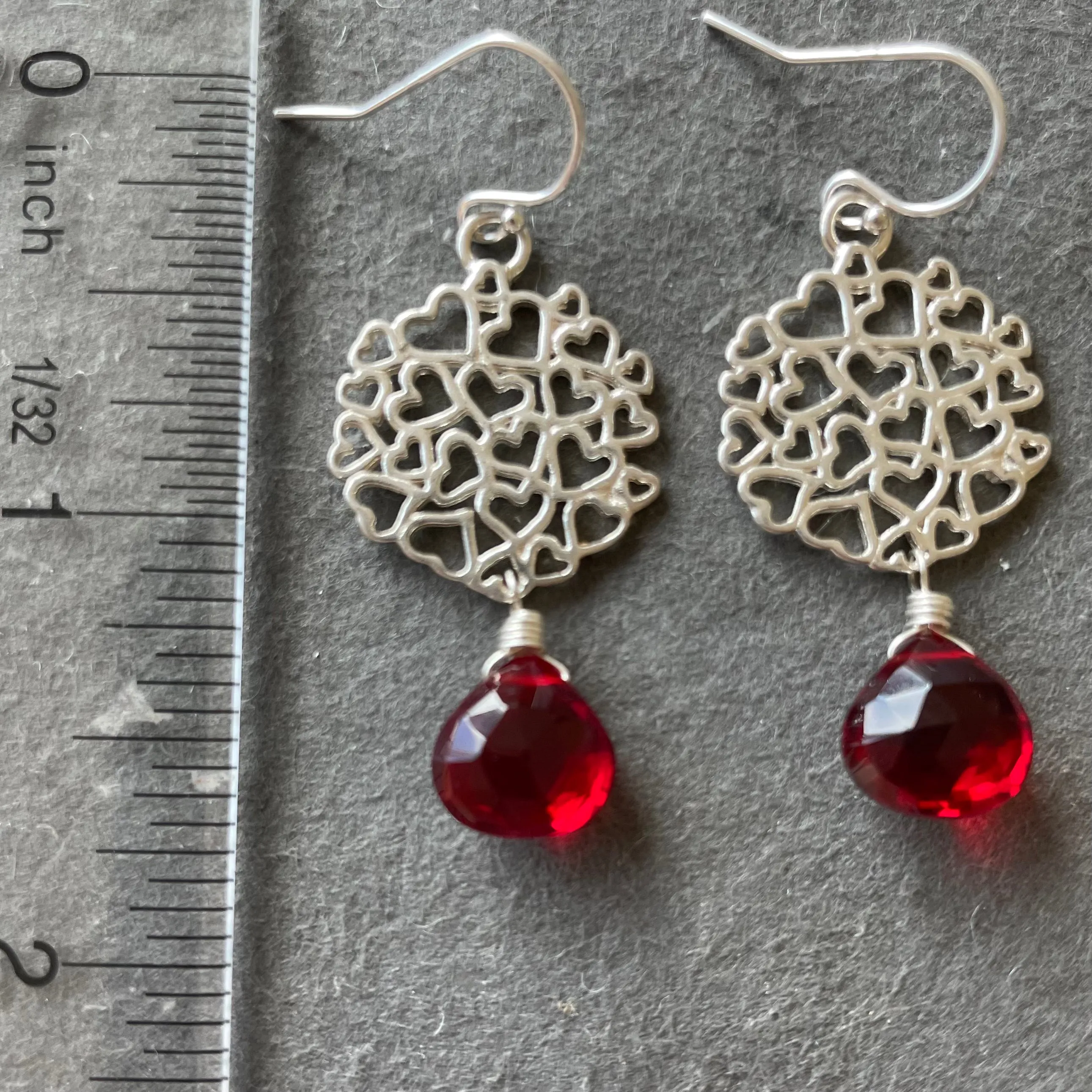 Viva Magenta Quartz Heart Earrings